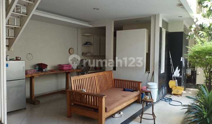 Murah Banget Rumah Cantik Fnl Siap Huni di Area Galaxy Kertajaya Indah Mulyosari 2