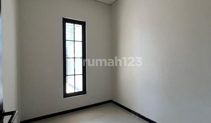 Front Row Block Nirwana Ell Baru Tenggilis Jemursari House 2