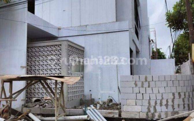 Dijual Rumah 2 Lt Perumahan Gading Pantai dekat Raya Kenjeran
'EV" 2