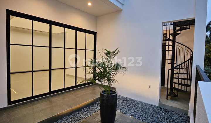 Rumah Ell Modern Daerah Rungkut Tenggilis 2