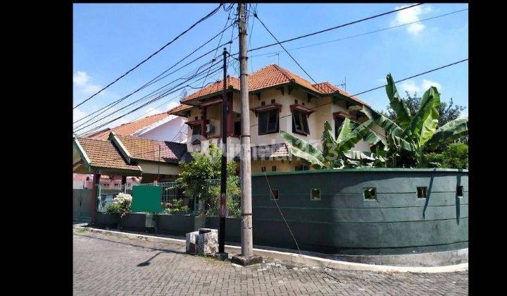 Rumah Hook 2 Lantai Tp Nginden Intan Kondisi Bagus Terawat Siap Huni. Row 2,5 Mobil. Hadap Timur Selatan. Dekat Merr, Kampus, Prapen, Jemursari 2