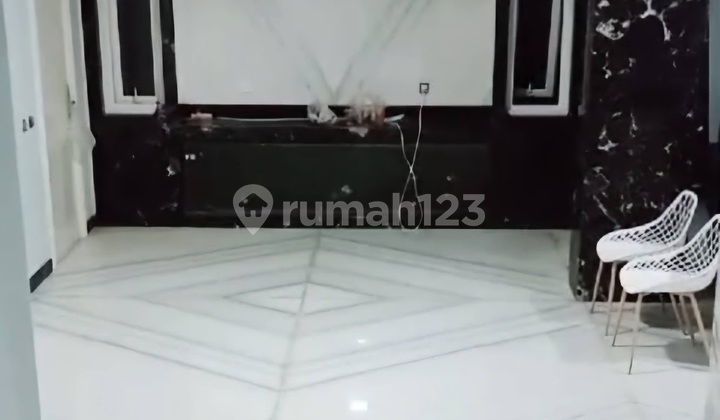 Rumah Ell Hook Siap Huni Area Rungkut Nginden Intan Kertajaya Indah