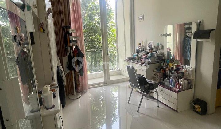 Rumah Ell Terawat Siap Huni Area Babatan Pantai Pakuwon City Sutorejo Prima