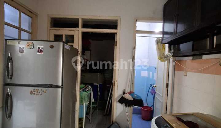 Rumah Daerah Galaxy Fnl Pakuwon City, Sutorejo Prima