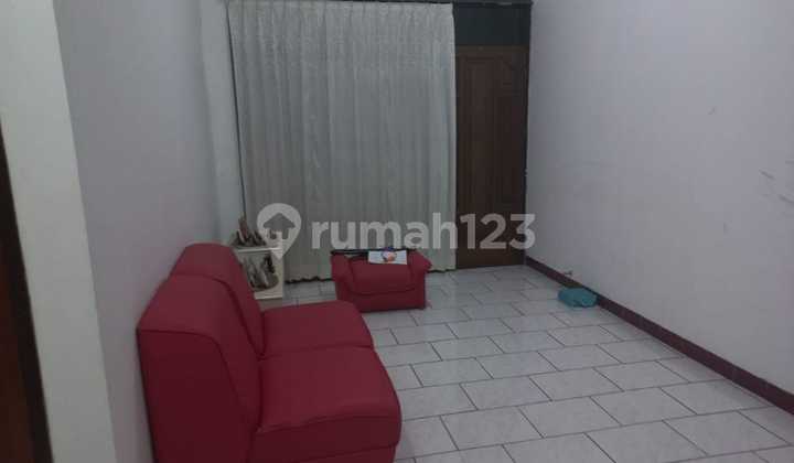 Rumah Semi Furnish Area Galaxy Dharmahusada Mulyosari Fnl