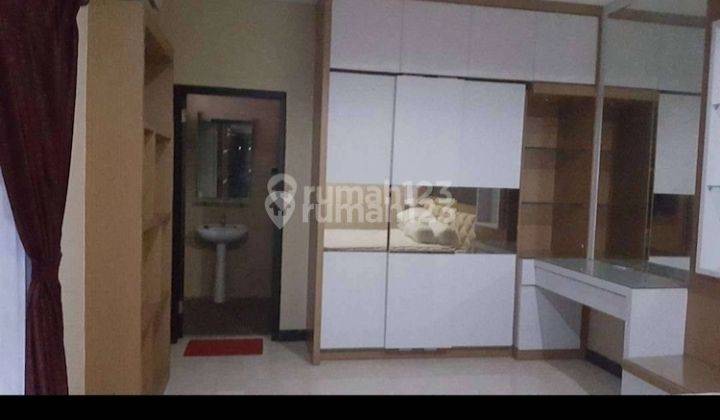 Rumah Bagus Me Semi Furnished Di Tenggilis Mejoyo Tengah, Surabaya 2