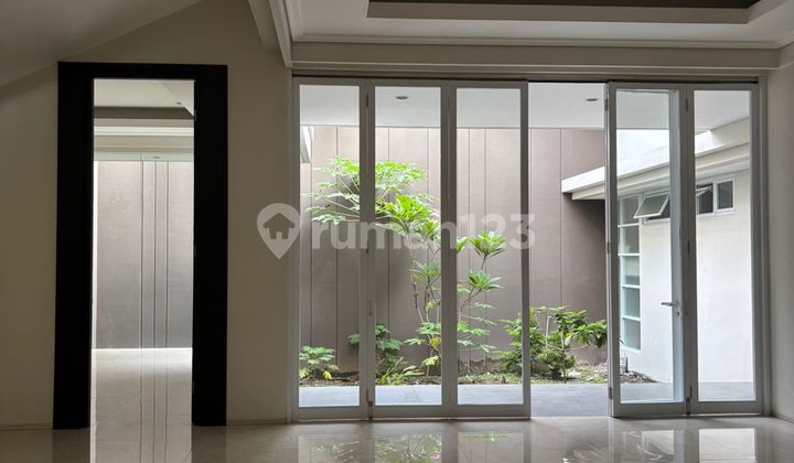 Ell Area House in Klampis Galaxy Araya Ell Area House in Klampis Galaxy Araya