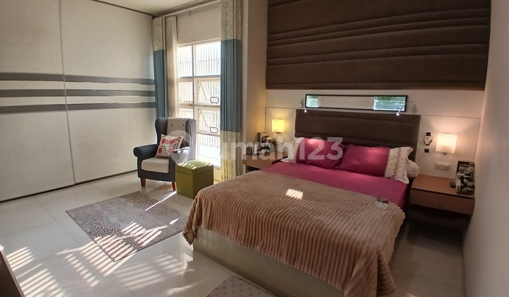 Semi-Furnished House in Ell Area, Klampis Manyar, Kertajaya Indah 2