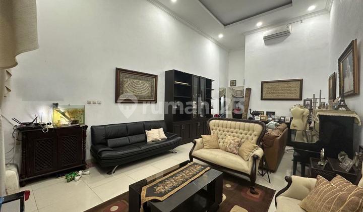 Newly Renovated House, Commercial Area Ngagel Manyar Nginden Ell.