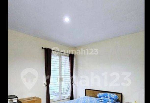 Turun Harga! ... Dijual Cepat Snn Lt Rumah 2 Lantai Di Mulyosari Utara 2