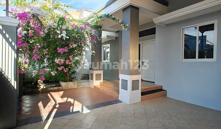 Rumah Kondisi Baik Siap Huni Lokasi Strategis Area Kertajaya Dharmahusada Manyar Kertoarjo Fnl