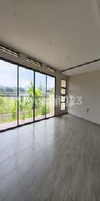 Rumah Mewah Bagus Btd Dengan View Danau Bandung