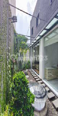 Rumah Keren Kualitas Premium Di Komplek Sumber Sari, Bandung Rumah Keren Kualitas Premium Di Komplek Sumber Sari, Bandung