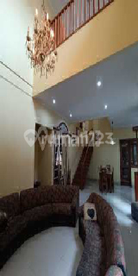 Rumah Bagus Strategis Tki3 di Taman Kopo Indah