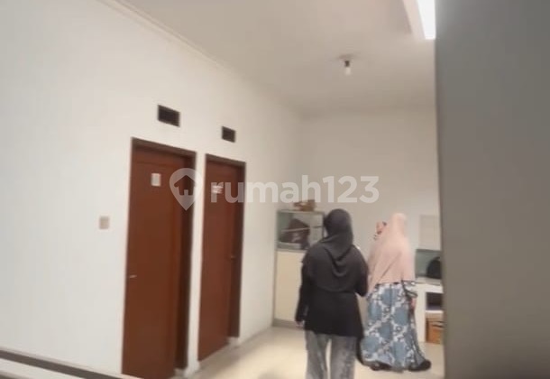 Kost 3 Lantai dengan Warung di Mainroad Jalan Utama Sukamenak Kost 3 Lantai dengan Warung di Mainroad Jalan Utama Sukamenak