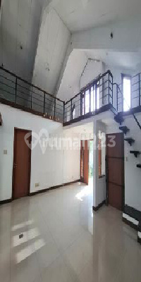 Rumah Cocok Untuk Ruang Usaha Di Sayap Ciumbuleuit Bandung*