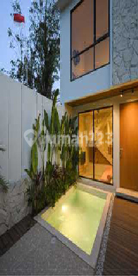 Luxury 2-Story Tropical Modern Villa Strategically Located in Uluwatu, Bali Luxury 2-Story Tropical Modern Villa Strategically Located in Uluwatu, Bali