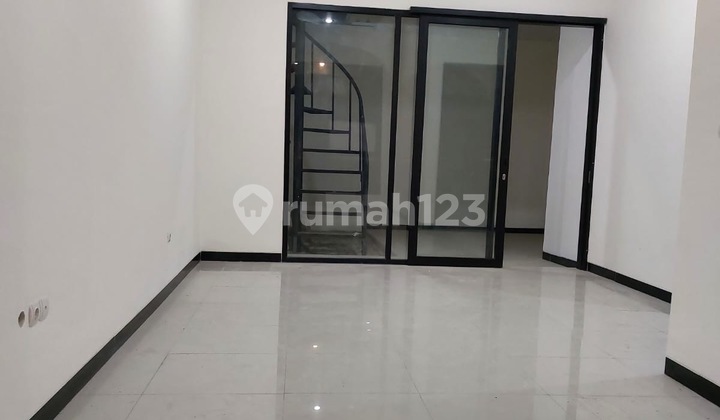 Nice Rental House in TKI Taman Kopo Indah V, Bandung