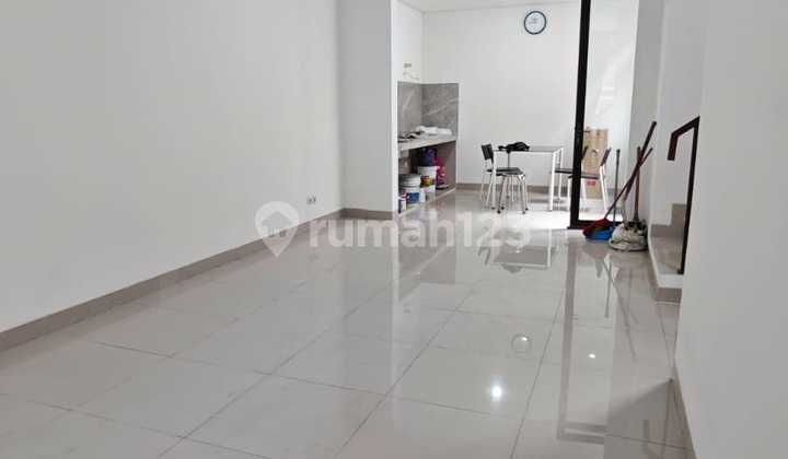 For Sale 2-Story Fully Renovated House in Kolmas Regency Cimahi 2