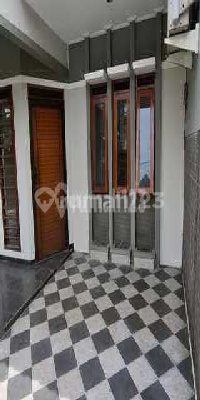 Rumah Lingkungan Aman Di Taman Holis Indah Thi