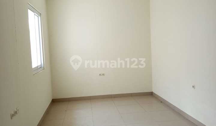 Disewakan Rumah 2 Lantaj Sudah Renov Dummarecon Amanda 2