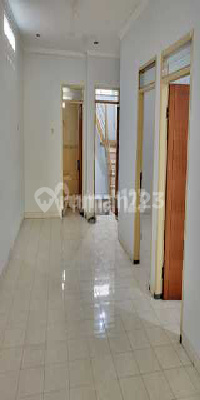 Rumah 2.5 Lantai Di Thi Taman Holis Indah Bandung