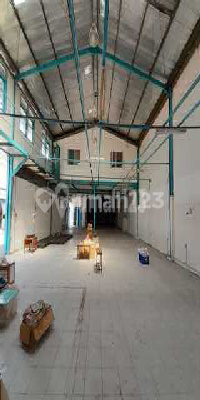 Gudang Siap Pakai Di Jalan Jend Sudirman 