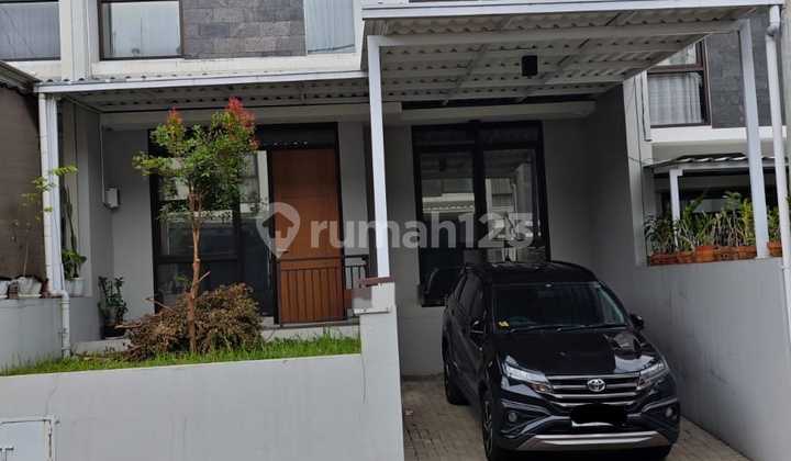 For Sale 2-Story Fully Renovated House in Kolmas Regency Cimahi 1