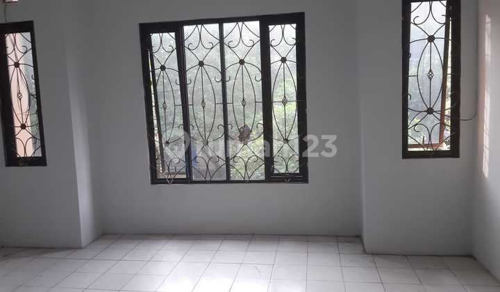 Affordable Shop House with Warehouse in Taman Holis Indah 2