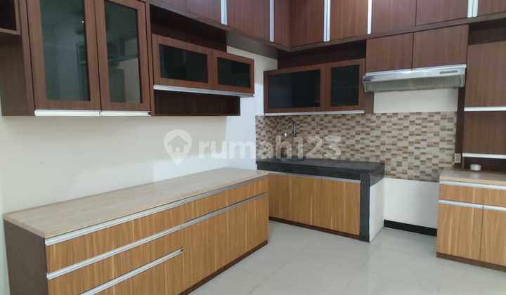 Affordable Ready-to-Occupy House in Taman Kopo Indah Sommerville