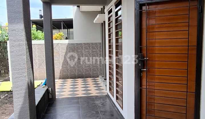 Rumah Lingkungan Aman Di Taman Holis Indah Thi 2