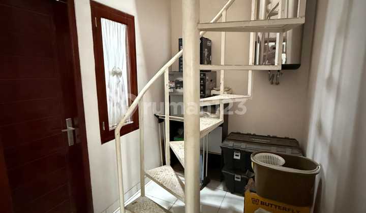 Rumah Tinggal Kontrakan 2 Lantai Di Jalan Kembar Bandung 2