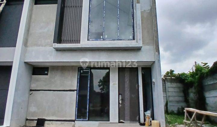 Dijual Rumah Brand New di Kebayoran Harmony Desain Modern Elegan 1