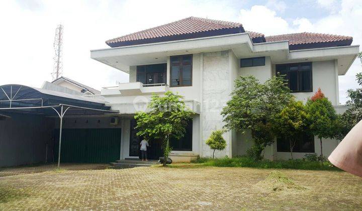 Disewakan Rumah Mewah dengan Halaman Luas cocok untuk usaha Dekat Bintaro Jaya sektor 9 1