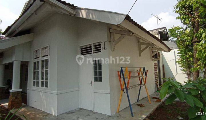 Rumah Hook Lokasi Strategis  depan taman Murah @ kucica Bintaro Jaya Sektor 9 2