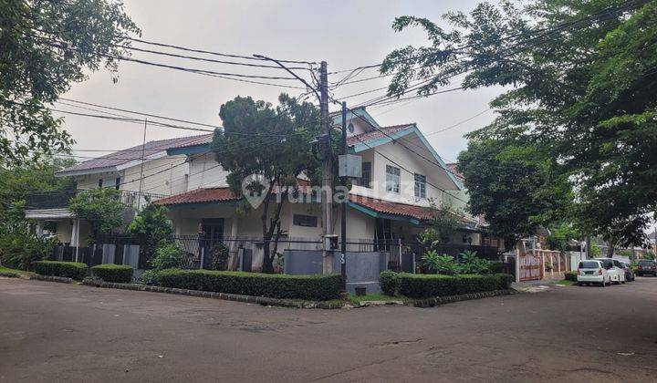 Rumah Hook Lokasi Strategis Dengan Hunian Nyaman @bintaro 1