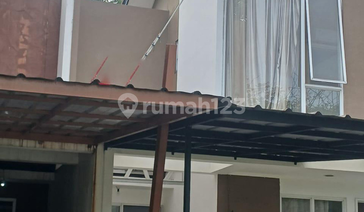 House in BSD City, with 3 BR 2 BA SHM Certificate