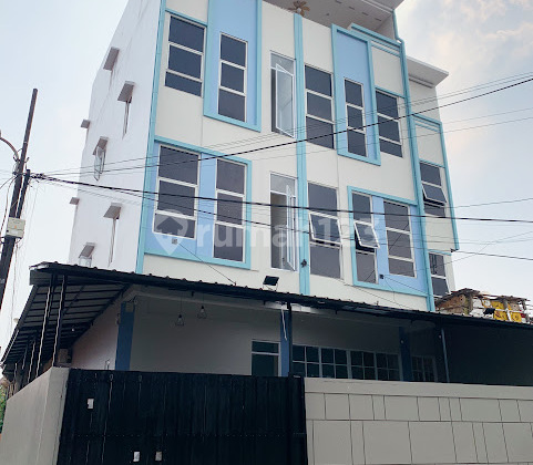 Kos Kosan 33 Pintu di Pinggir Jalan Raya @Kota Tangerang