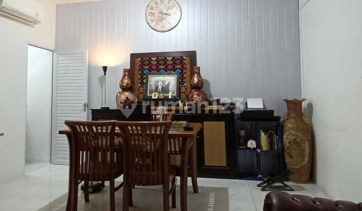 For Sale! Ready-to-Occupy House in the Premium Area of Bintaro Sector 9 - Negotiable Price! 2