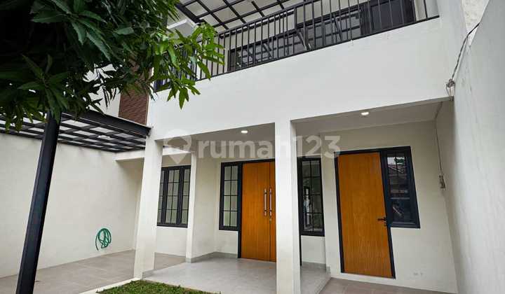Dijual Rumah Bagus Bangunan Baru di Graha Bintaro 1