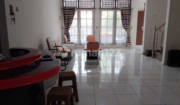 For Sale! Hook House, Spacious in Bintaro Sector 9 For Sale! Hook House, Spacious in Bintaro Sector 9