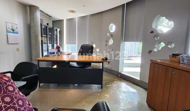 Dijual Gedung Harga Dibawah NJOP Cocok Untuk Kantor