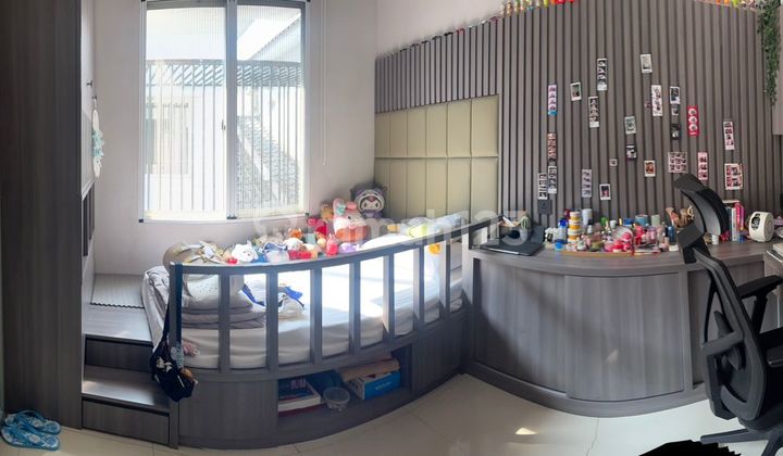 For Sale! Kebayoran Bintaro House - Luxurious, Neat, and Move-in Ready! 2