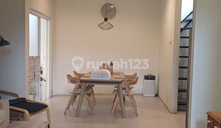 Harga Murah! Rumah Cantik Siap Huni di Bintaro Sektor 9 1