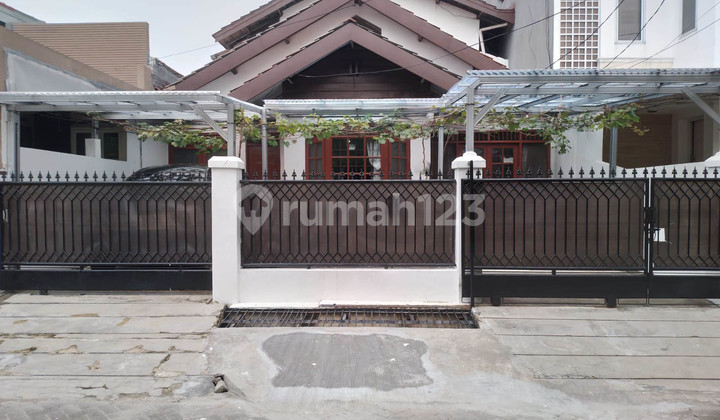 Turun Harga! Dijual Rumah Siap Huni 2 Lantai Di Bintaro Sektor 5