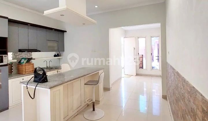 Rumah Murah Turun Harga Split Level di Kebayoran Bintaro 2