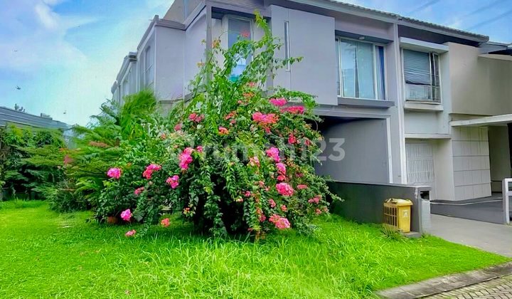 Rumah Split Level, 2,5 Lantai di Bintaro