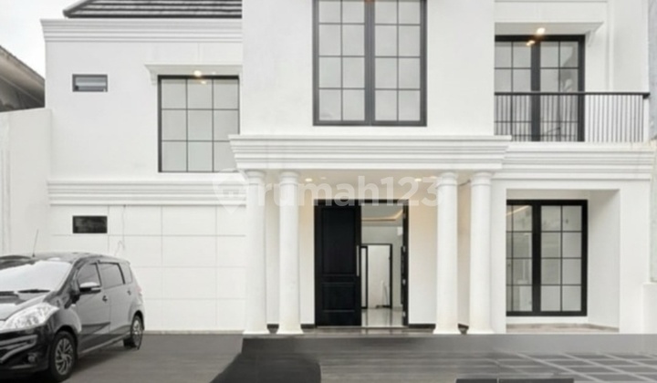 American Classic Style House in Bintaro Sector 9 Area