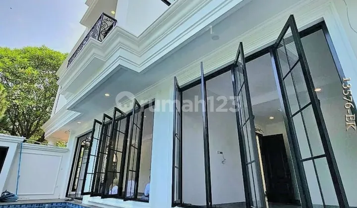 Rumah Baru Style American Classic Di Sektor 9 Bintaro 2