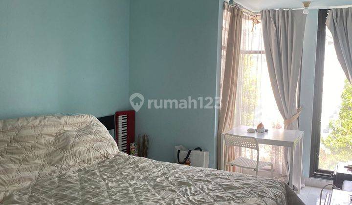 Dijual Rumah Rapih, Cantik dan Siap Huni di Emerald Bintaro 1